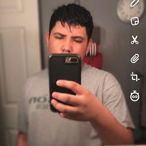 Meet your Posher, Derick